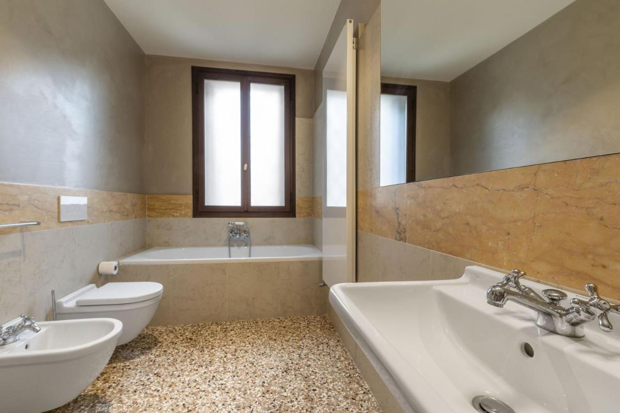 Portego Del Drapier Venedig Exteriör bild